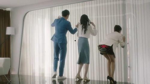 办公室员工吃瓜,揭秘员工八卦背后的职场生态