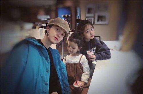 黄磊女儿吃瓜事件,娱乐圈育儿话题再引热议