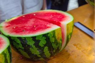 学校地点吃瓜,揭秘我校周边美食地图”