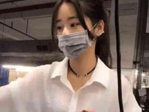 吃瓜口罩小姐姐,揭秘网红背后的故事